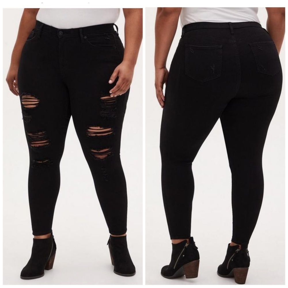 Torrid jeans black distressed Sky High Skinny Premium Stretch High Rise size 16